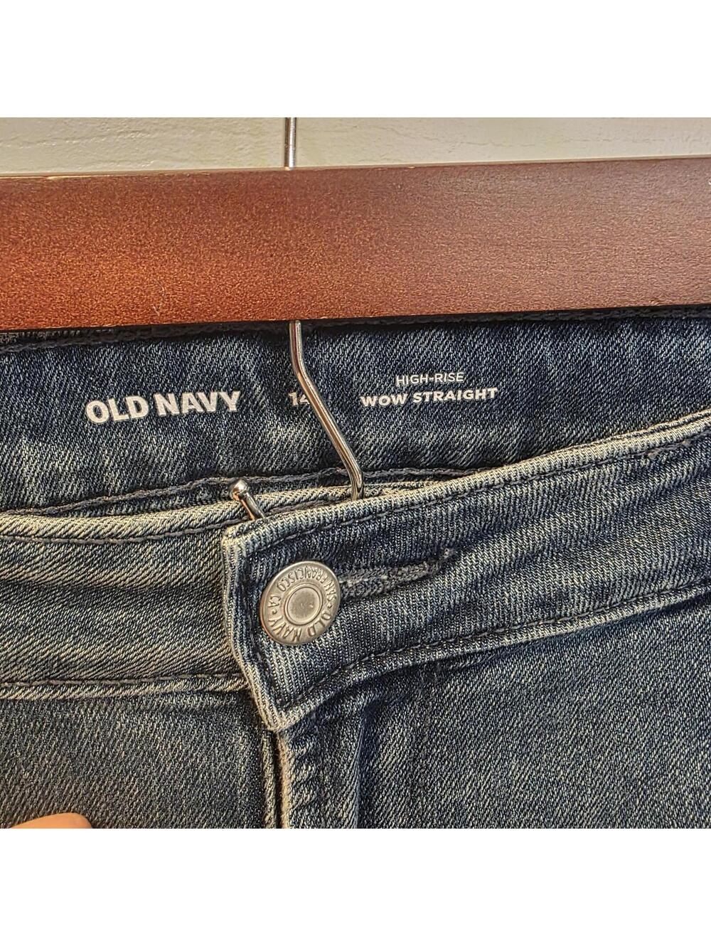 Old Navy Women's High-Rise Wow Straight Jeans Size 14 - Picture 2 of 8